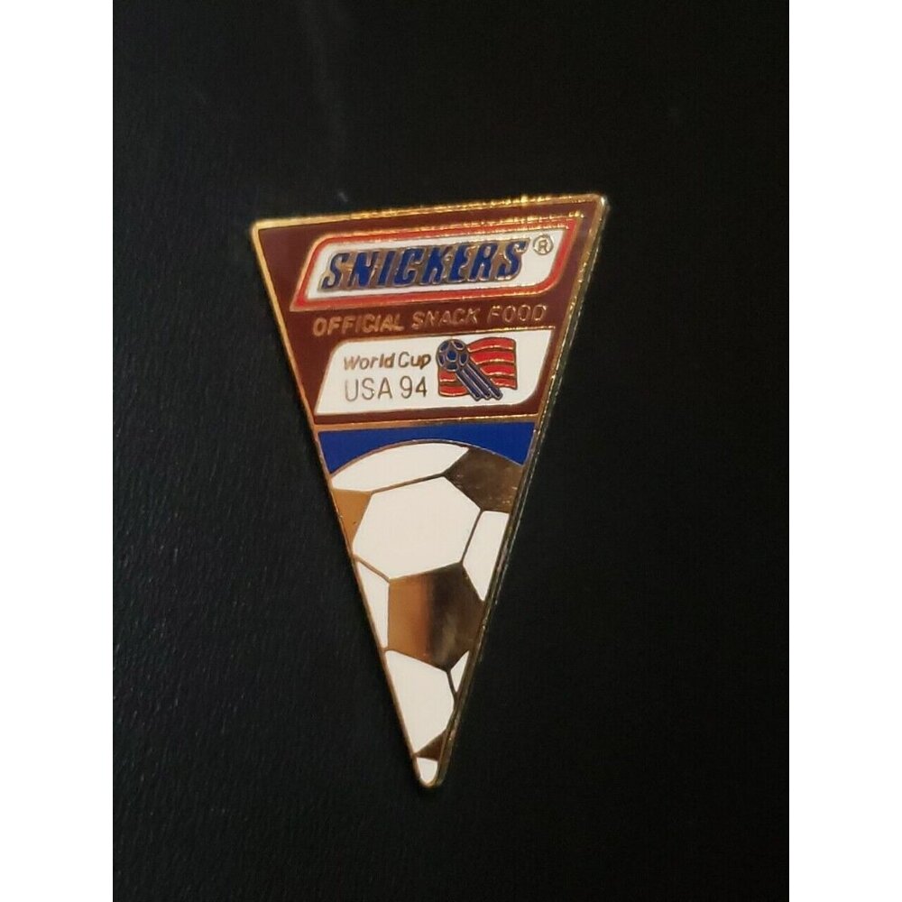 USA 1994 Soccer World Cup Snickers Snack Food pin back hat Pin Collectible